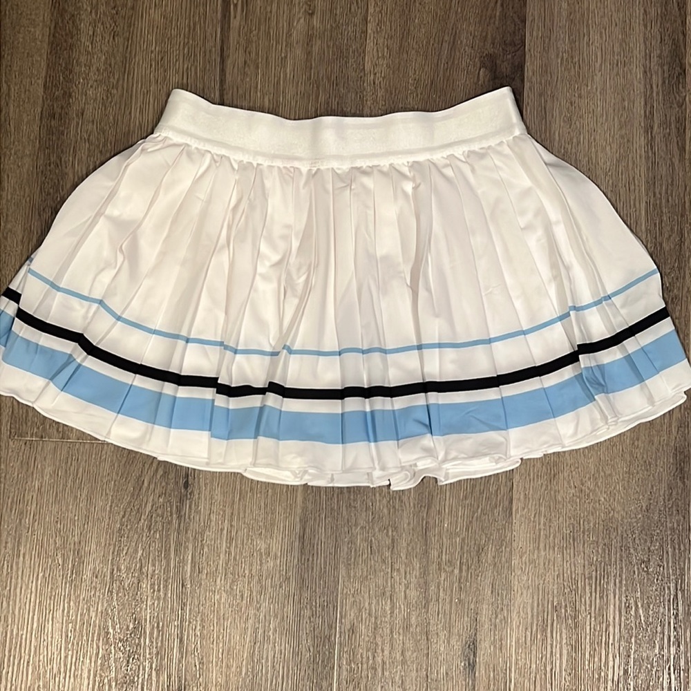 Pleated Skort White, Black, Lt Blue-M